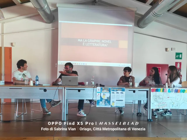 La nostra avventura tra i fumetti continua con il nostro Massimo Tonizzo! Ringraziamo il bravo @diego_bonesso che è dovuto andare via. La sua "chiacchierata" con @andreaartusi è stata davvero molto molto interessante e bellissima.